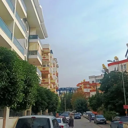 Very Close To Cleopatra Beach. Appartement